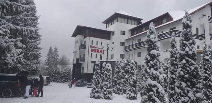 Hotel Miraj - Restaurant & Sauna & Biliard Poiana Braşov Exterior foto